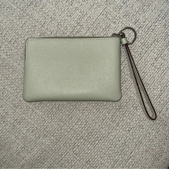 Coach Corner Zip Wristlet Light Sage Green - Picture 2 of 3